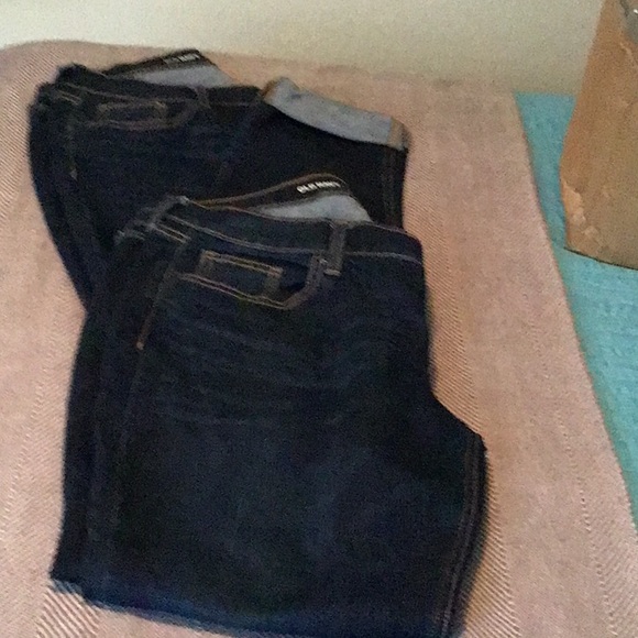 Denim - 2 pairs of old navy boyfriend skinny jeans size 10 great condition